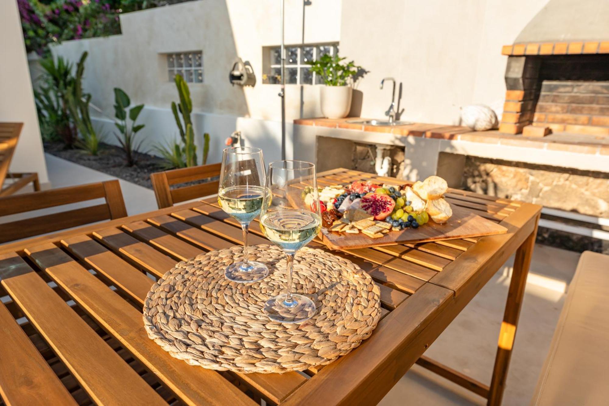 Apartment Urban Chill Private Pool Corralejo By Holidays Home Eksteriør billede
